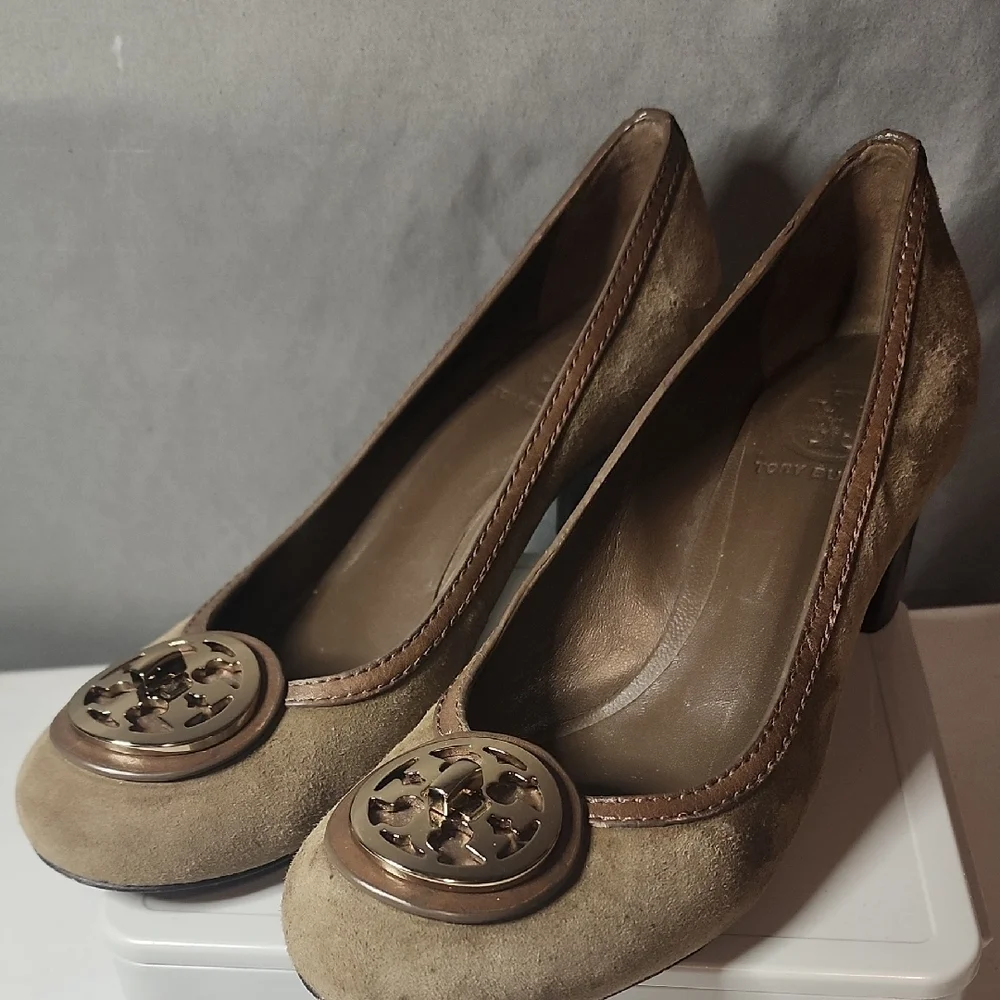 Tory Burch Brown Suede Heels with Logo Detail